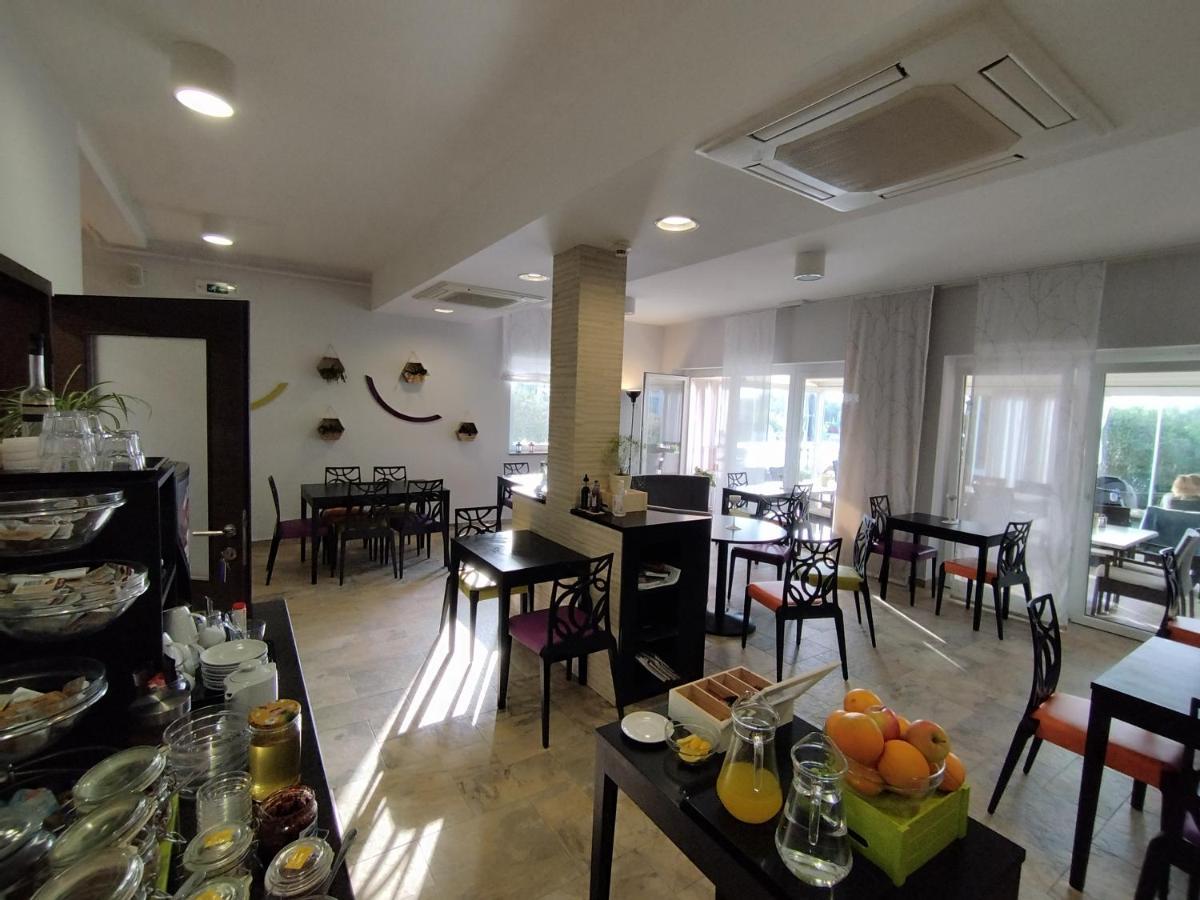 Villa Badi Lovrečica 외부 사진